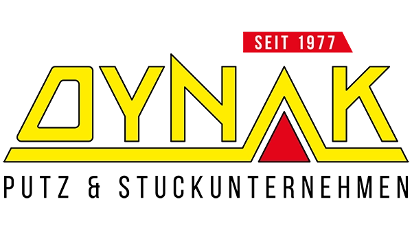 Oynak Logo mit Schriftzug in Gelb und rotem Dreieck und dem Slogan ‘Putz & Stuckarbeiten’, ergänzt um den Schriftzug ‘SEIT 1977’