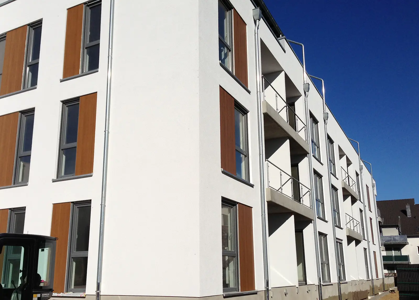 Neubauprojekt mit Außenputzarbeiten der Oynak GmbH – Fassadengestaltung für Energieeffizienz und Ästhetik.